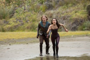 Wil (Austin Butler) and Amberle (Poppy Drayton) Faceoff With A Demon