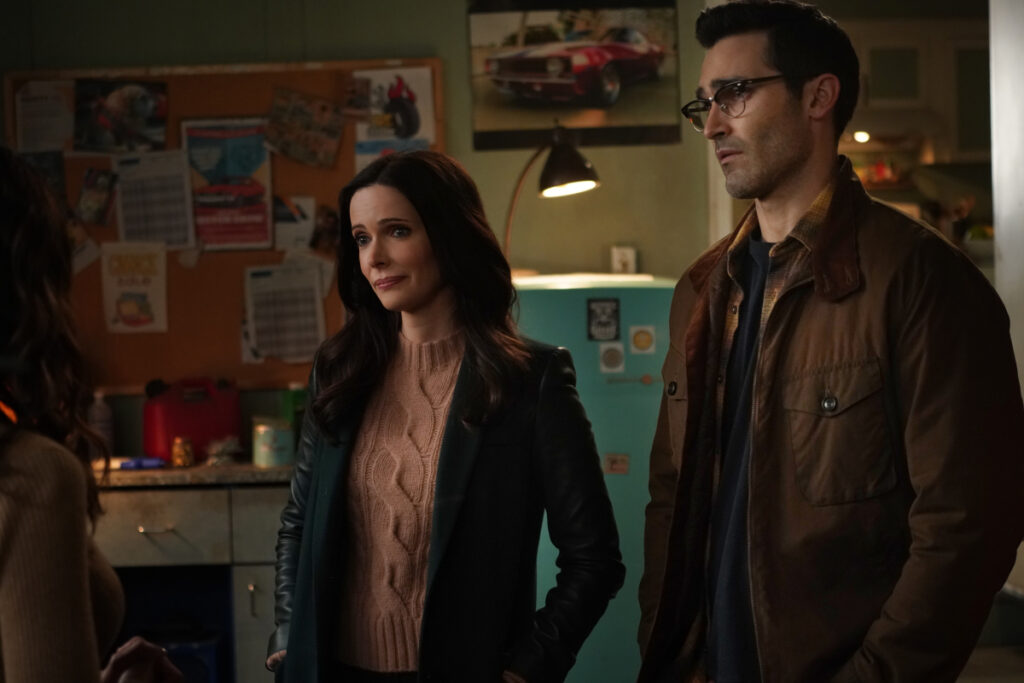 Lois and Clark are dealing with Lana knowing about Clark's secret on Superman & Lois